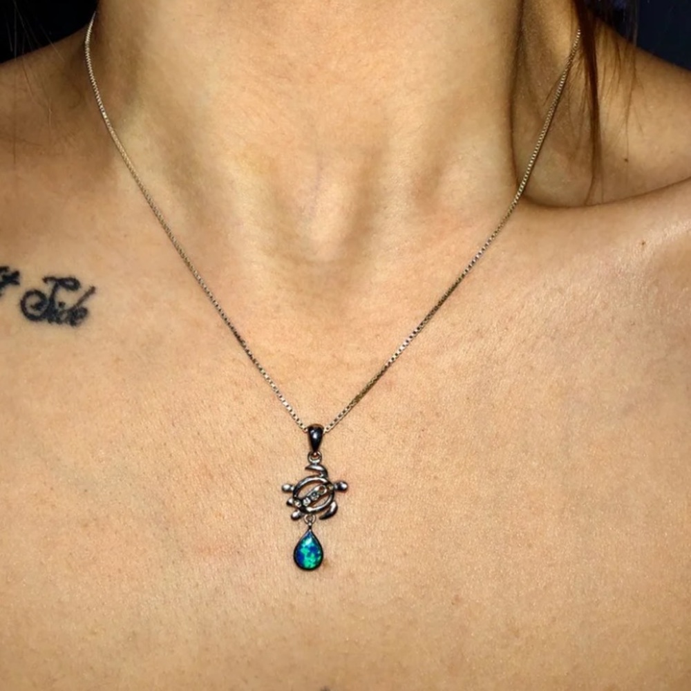 Necklace bundle - Picture 3 of 3